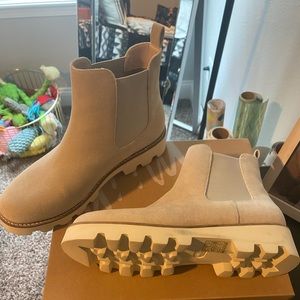 Mimi Chelsea Boots